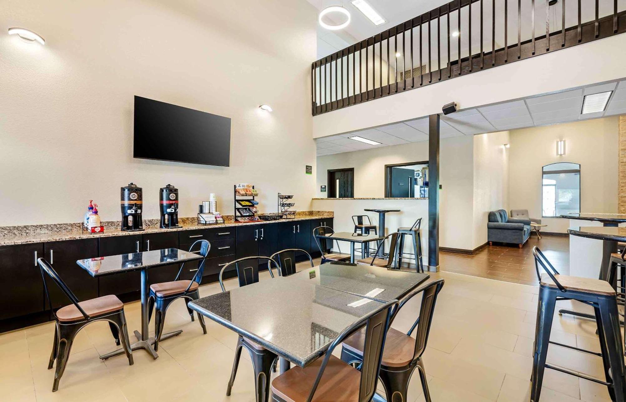 Extended Stay America Suites - Buffalo - Airport Cheektowaga Eksteriør billede